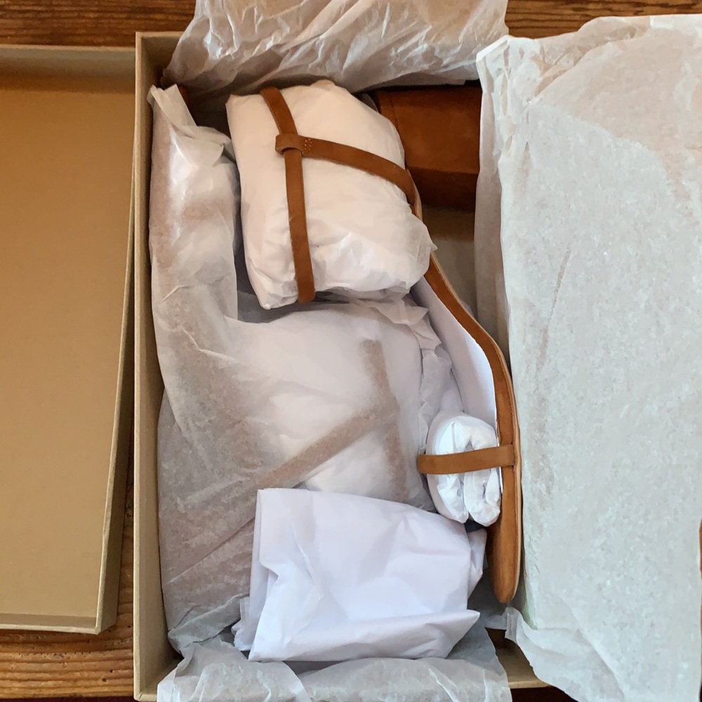 REFORMATION Mallory Sandal Camel PRICE FIRM NO OFFERS 8.5 LAST PAIR NO RESTOCK - Picture 7 of 7